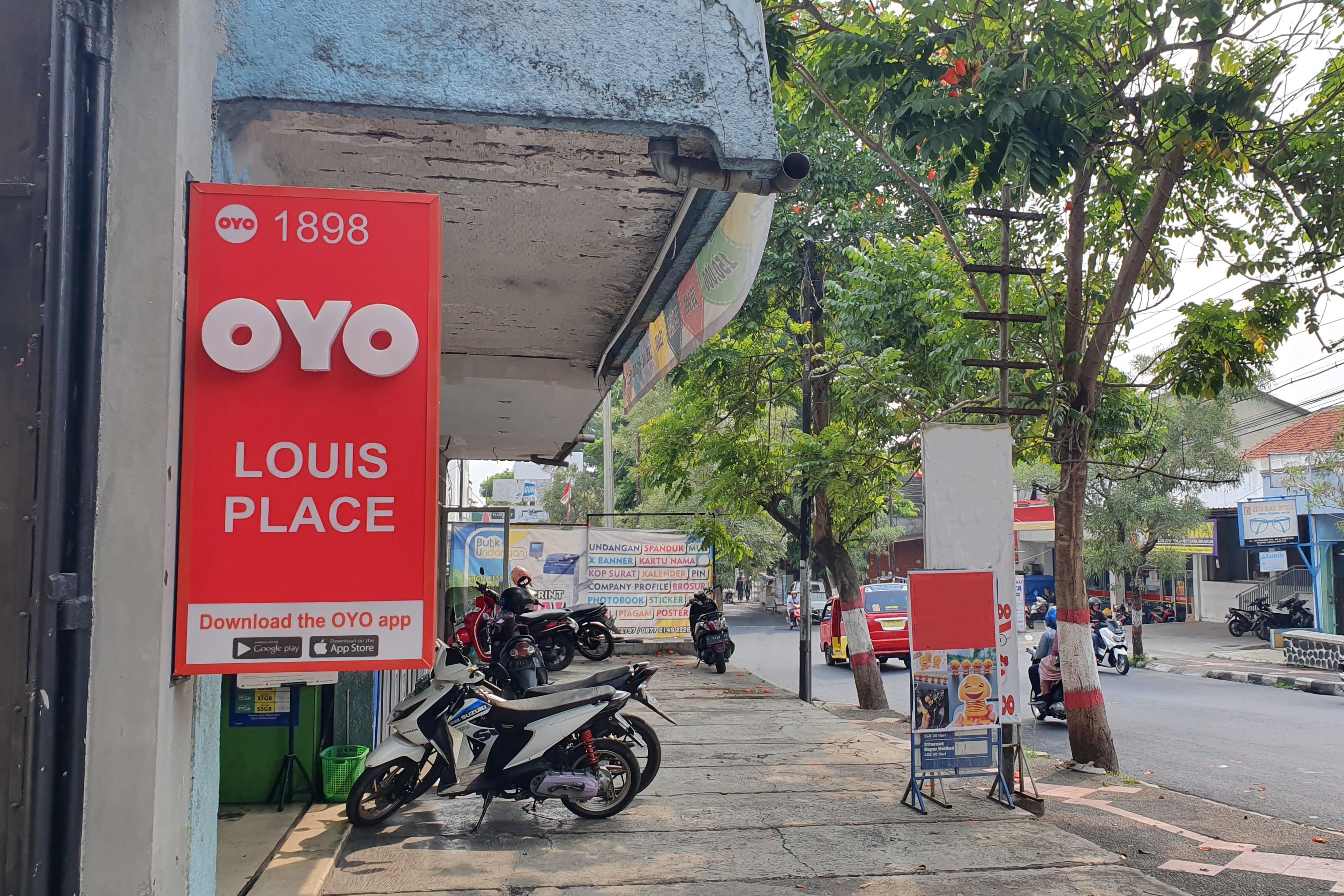 Capital O 1898 Louise Place Cianjur Kültér fotó